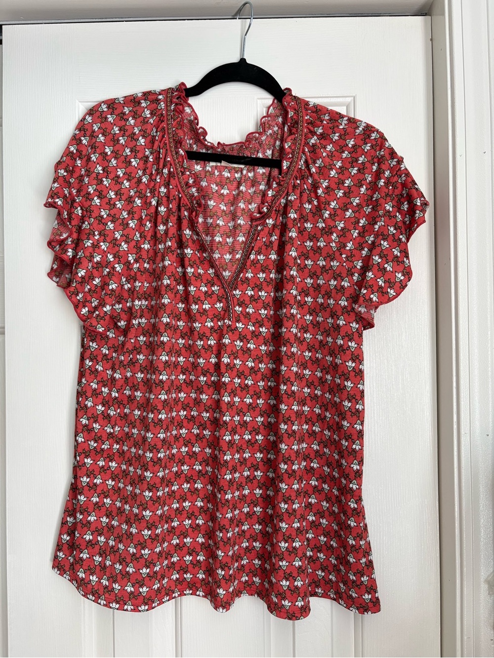 Max Studio Red Floral V-Neck Flutter Sleeve Blouse